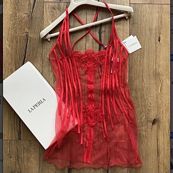 La Perla Sexy Red Lingerie - Picture 9 of 11